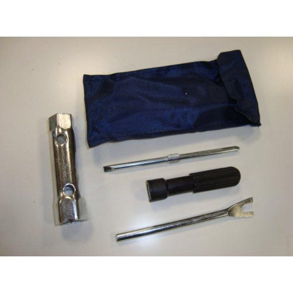 TROUSSE A OUTILS