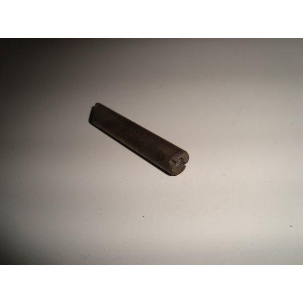 AXE DE CULBUTEUR D'ADMISSION