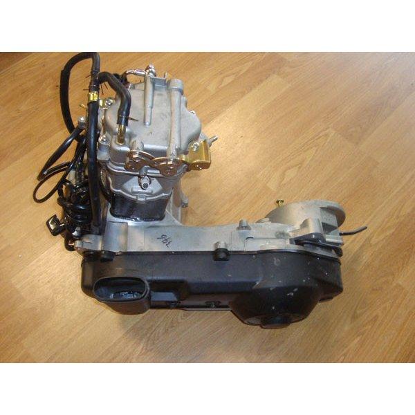 MOTEUR COMPLET SANS DEMARREUR