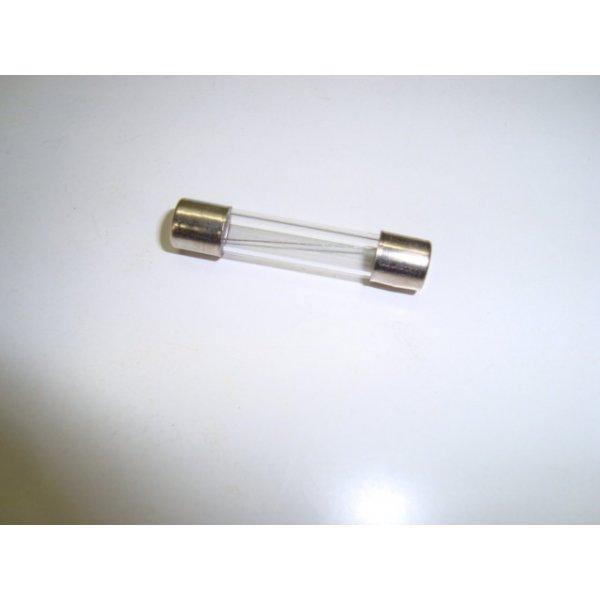 FUSIBLE 8A