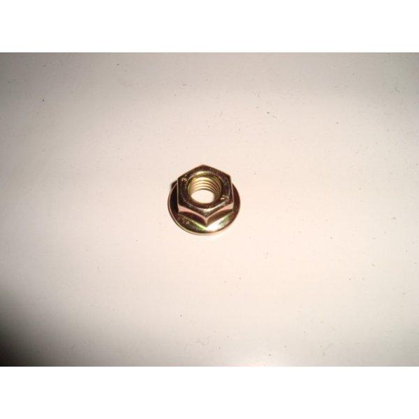 ECROU M8