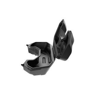 Vue intérieur du coffre arrière pour quad Segway Snarler AT5 et At6 avec une capacité de rangement de 2 casques.